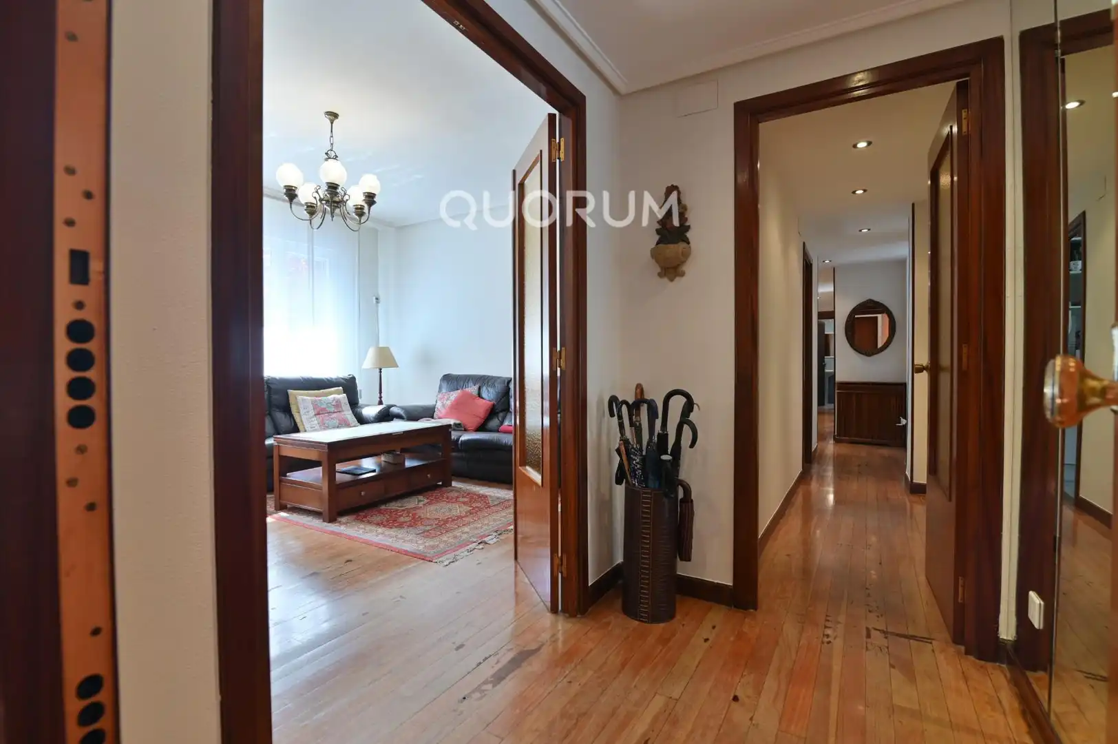 Sala de estar de Piso en venta en Bilbao  con Calefacción, Trastero y Balcón