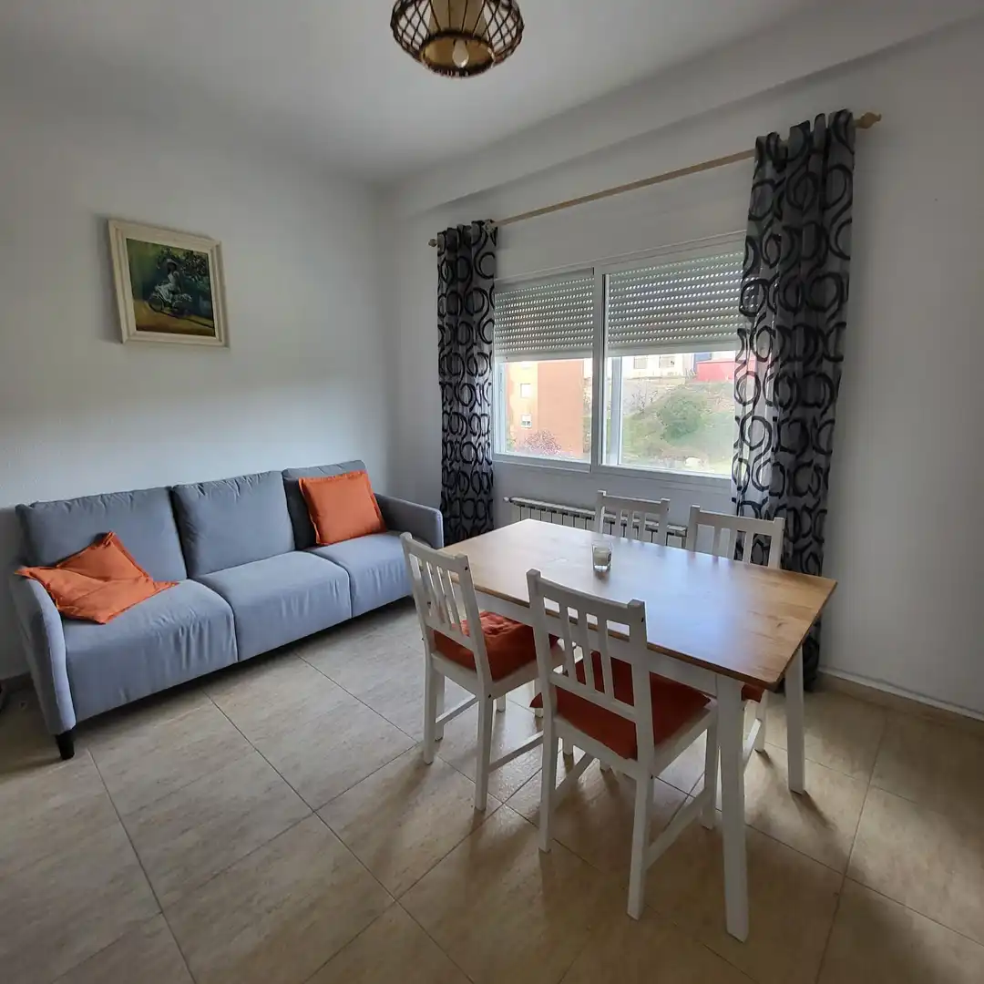 Comedor de Piso para compartir en Ávila con Calefacción, Terraza y Amueblado