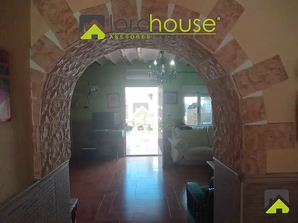 Houses for sale in Calle Doctor Barraquer, Aviles