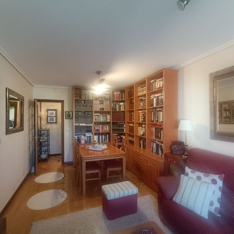 Living room of Flat for sale in Vigo   with Heating, Terrace and Balcony