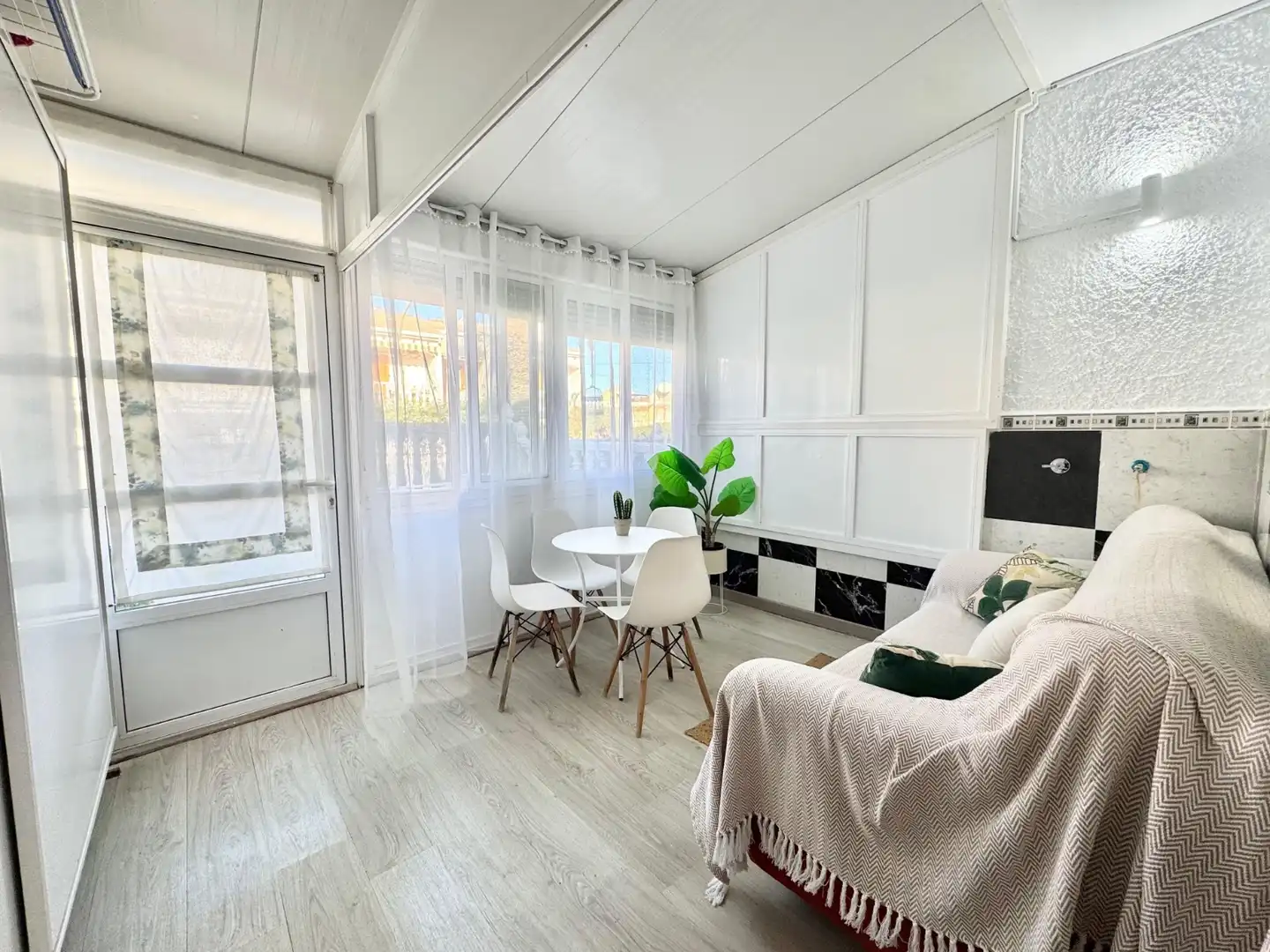 Balcony of Flat for rent in Santa Pola  with Heating, Parquet flooring and Terrace