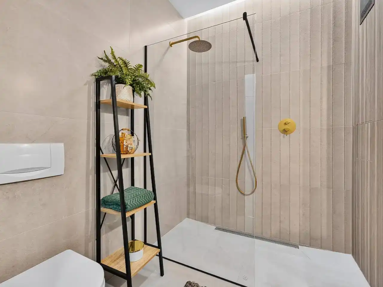 Baño de Apartamento en venta en Arona con Piscina
