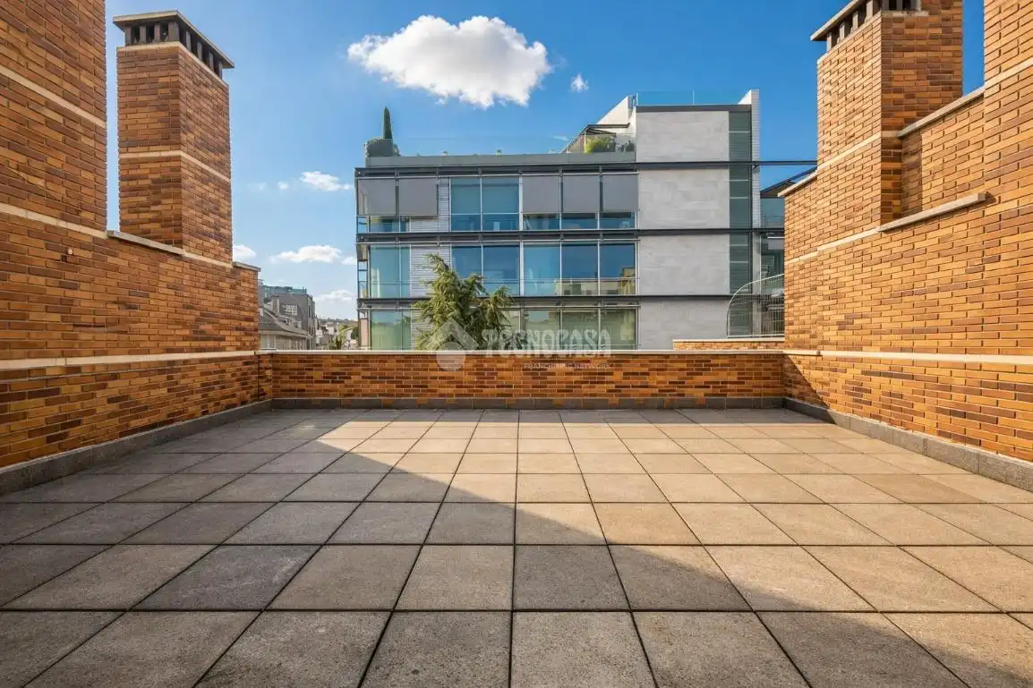 Terrace of Detached homes for sale in Madrid  with Air Conditioner and Balcony