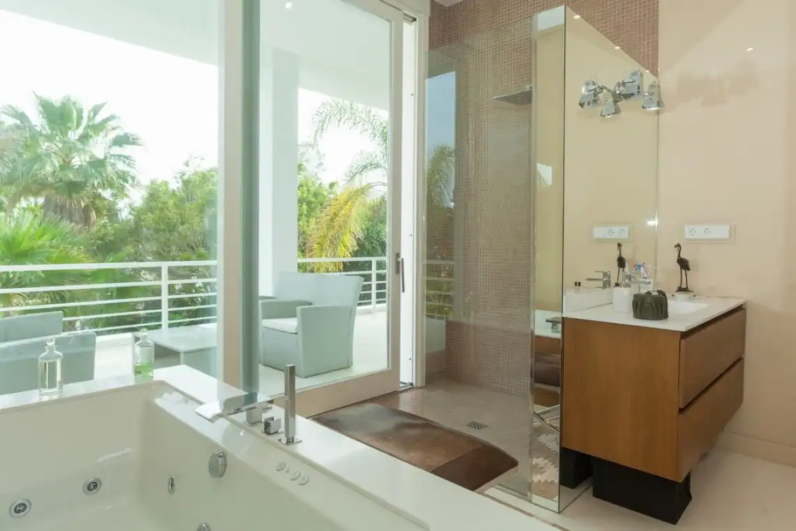 House with pool for sale in Marbella Centro, imagen 4