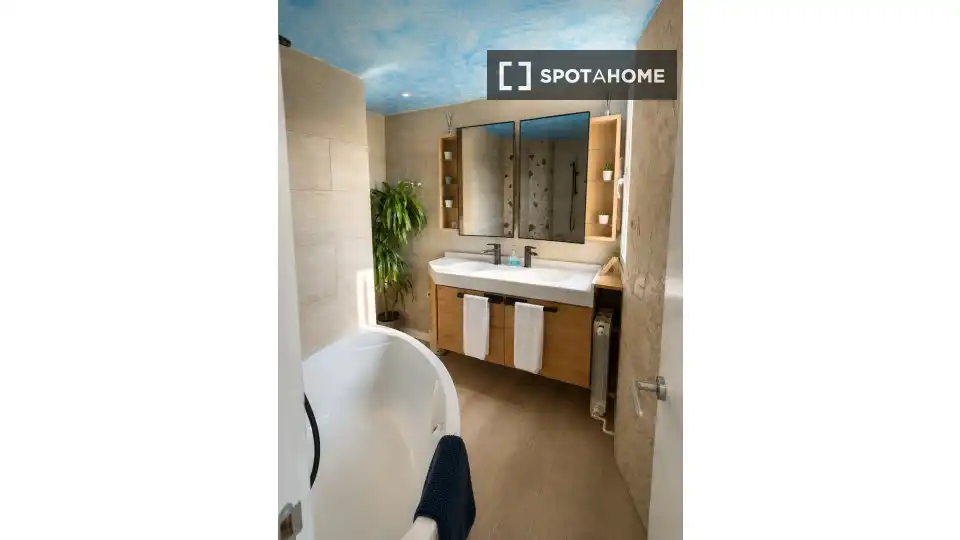 Baño de Piso de alquiler en Montgat con Aire acondicionado, Calefacción y Amueblado