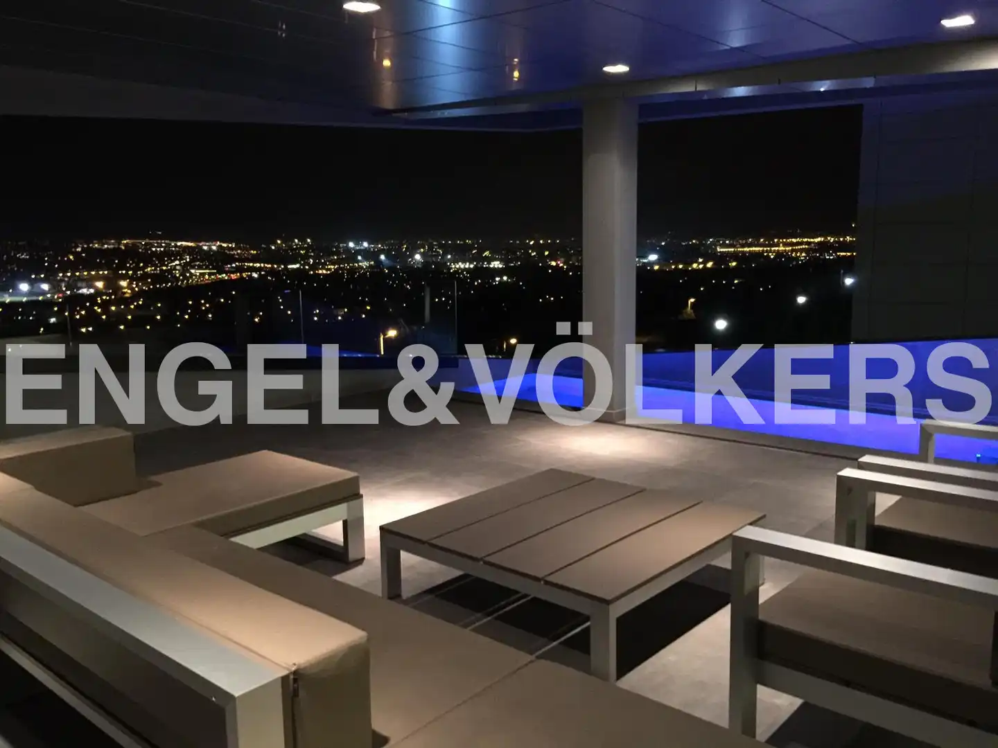 Terraza de Casa o chalet en venta en Gijón  con Calefacción, Parquet y Trastero