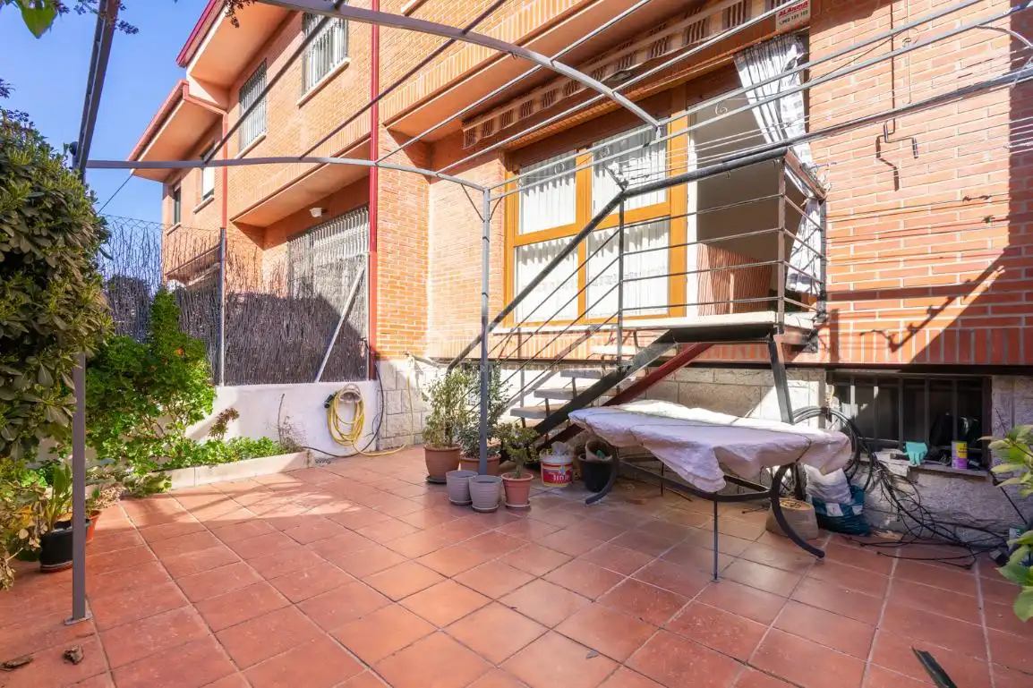 Terraza de Casa adosada en venta en Colmenar Viejo con Aire acondicionado, Jardín privado y Terraza