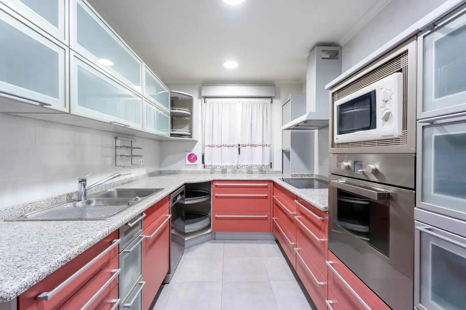 Küche von Wohnung zum Verkauf in Madrid mit Klimaanlage, Heizung und Terrasse