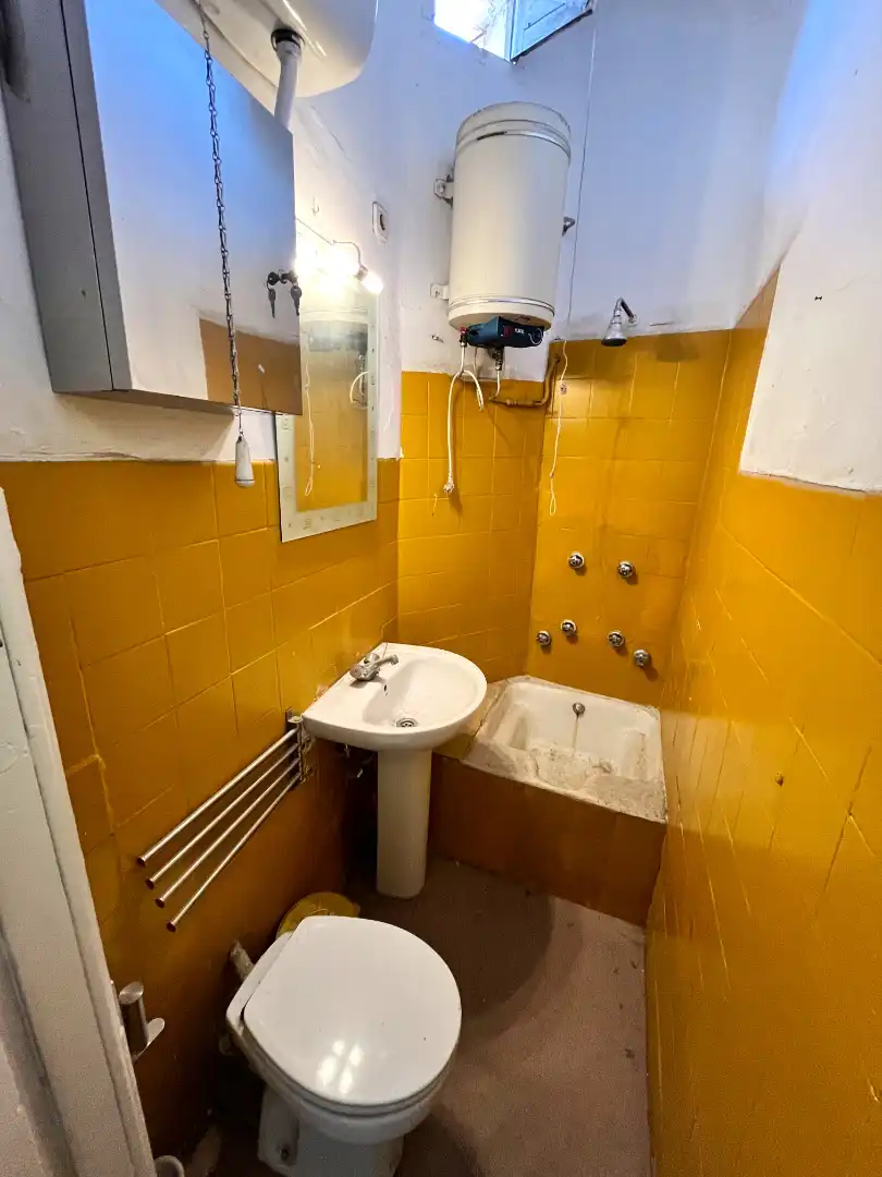 Badezimmer von Dachboden zum Verkauf in Madrid