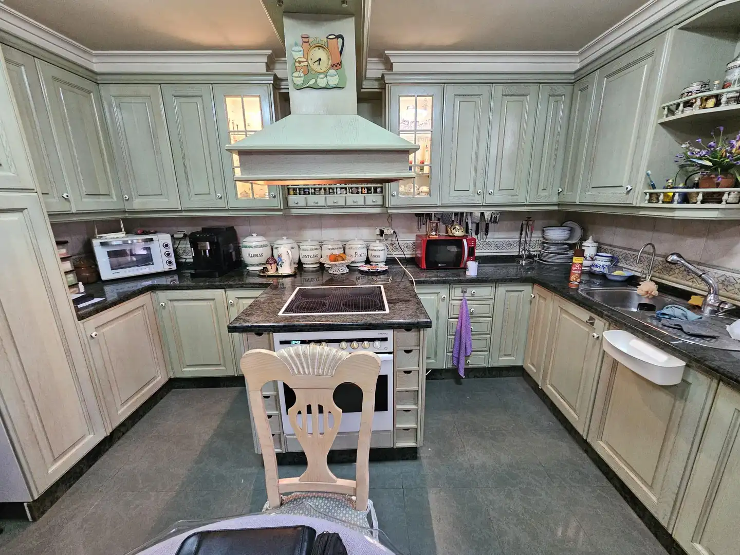 Casa adosada en venta en El Pinós / Pinoso