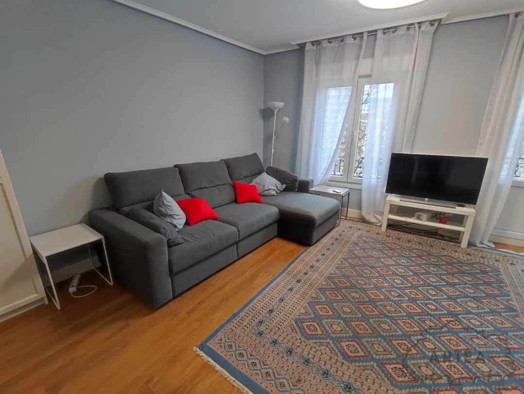 Living room of Flat to rent in Bilbao   with Heating, Oven and Washing machine