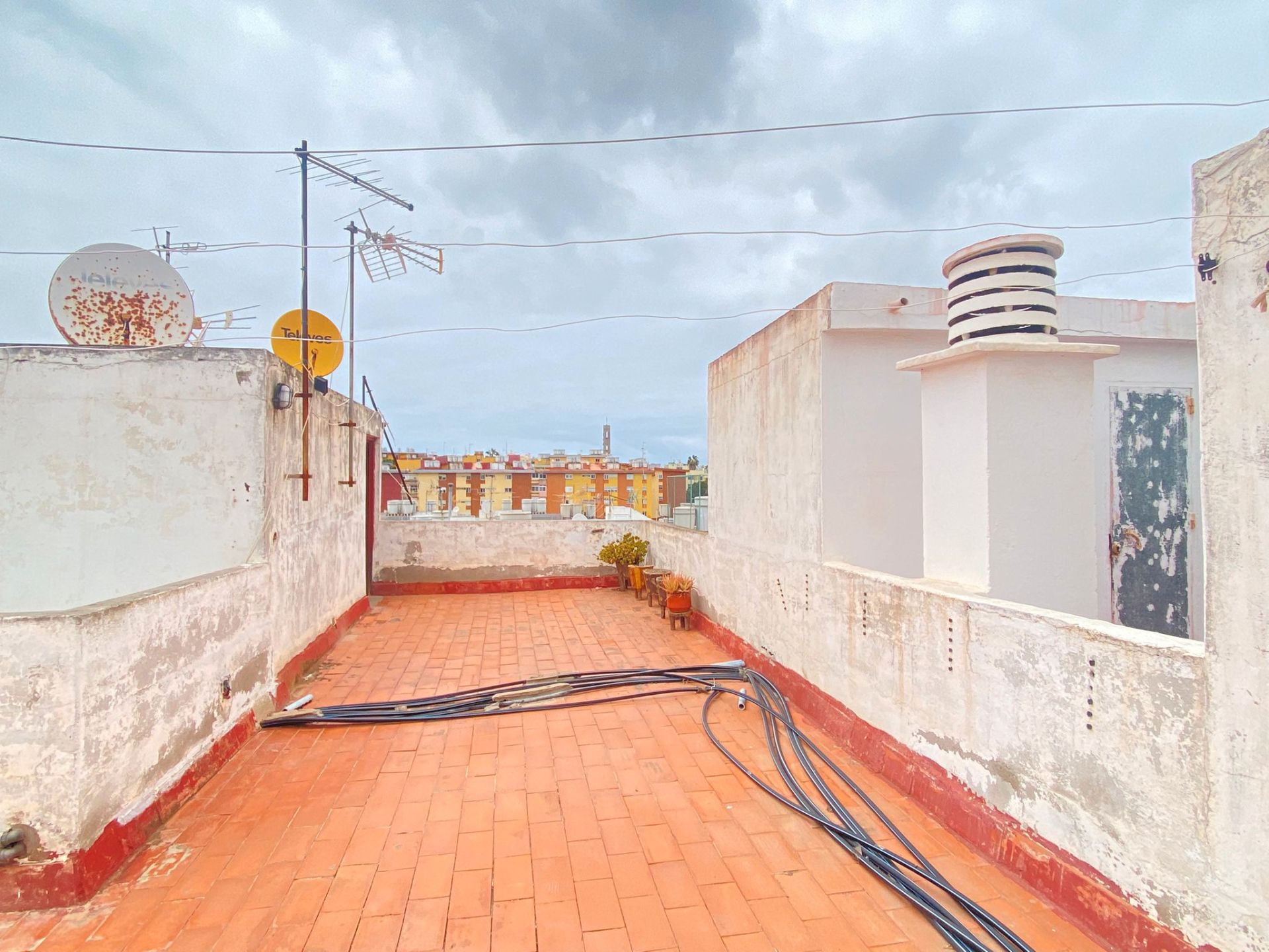 Vista exterior de Pis en venda en Las Palmas de Gran Canaria amb Terrassa i Moblat