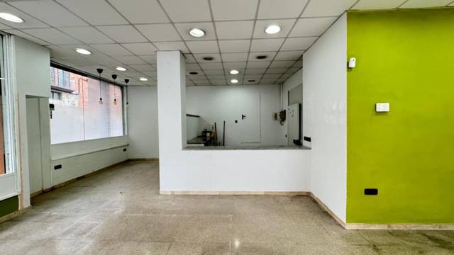Local comercial en Alquiler en Calle de la Creu Gran, 63 en Barri del Centre
