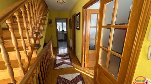 Foto 2 de Casa adosada en venda a Sariegos, León