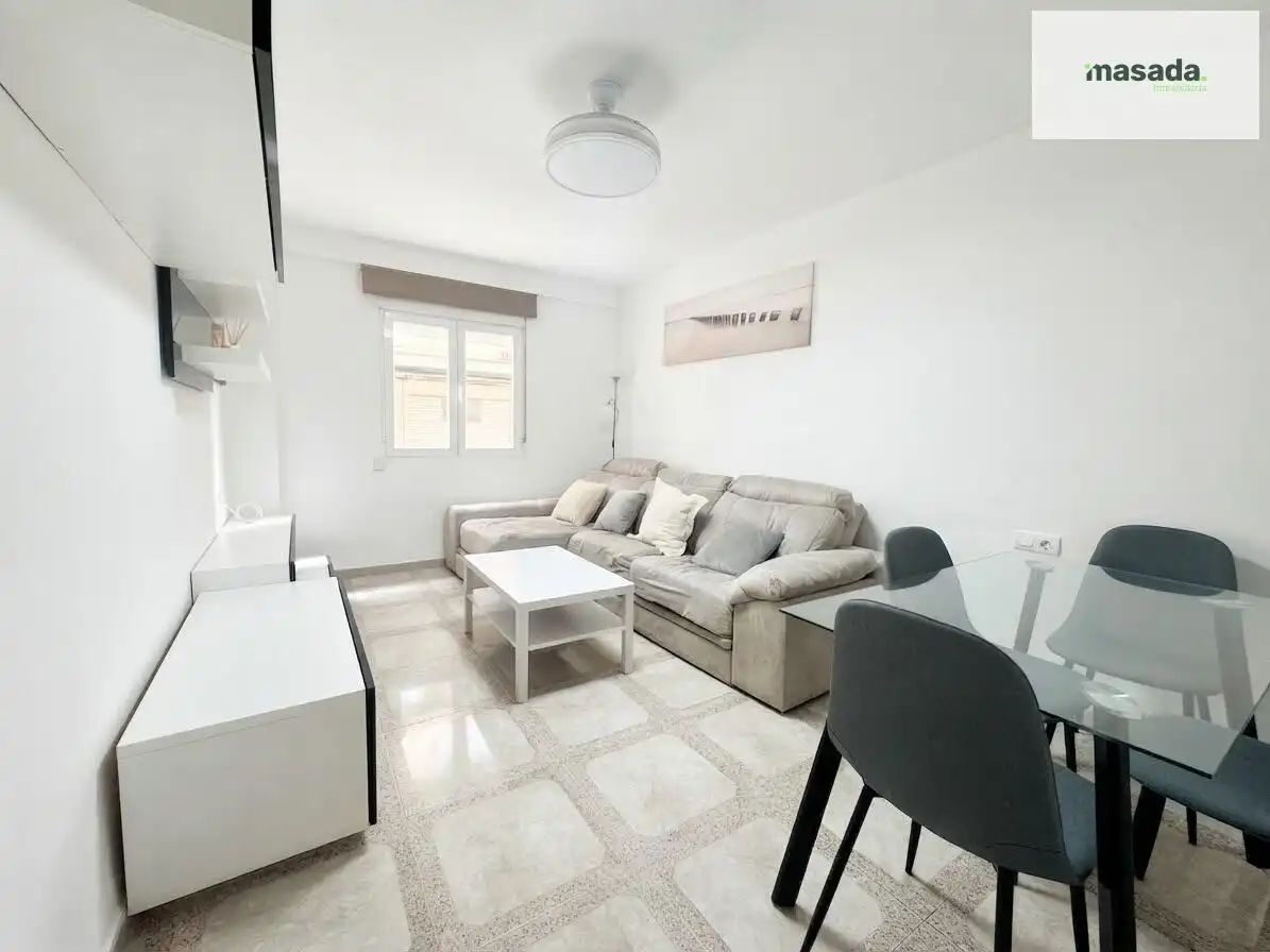 Living room of Flat for rent in Granada  with Furnished and Balcony