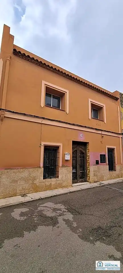 Vista exterior de Casa adosada en venta en Vilamarxant con Terraza