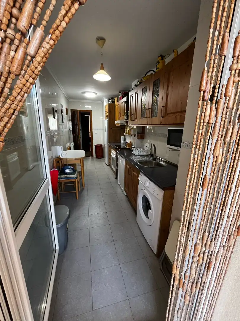 Cocina de Piso en venta en Entrambasaguas con Calefacción, Jardín privado y Amueblado
