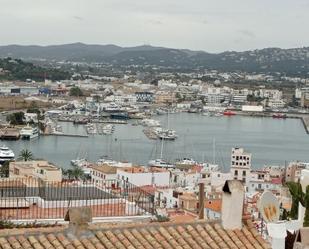 Casa adosada en venda a Dalt de la Vila - La Marina