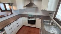 Kitchen of Single-family semi-detached for sale in Valverde de la Virgen  with Terrace