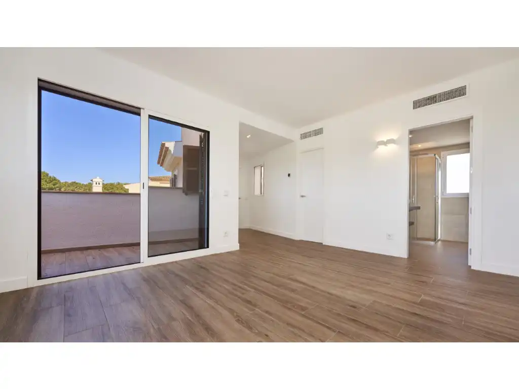 Habitación de Casa o chalet en venta en Calvià con Aire acondicionado, Calefacción y Jardín privado