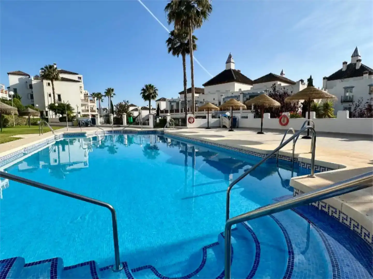 Swimming pool of Flat for rent in Mijas  with Air Conditioner, Swimming Pool and Balcony
