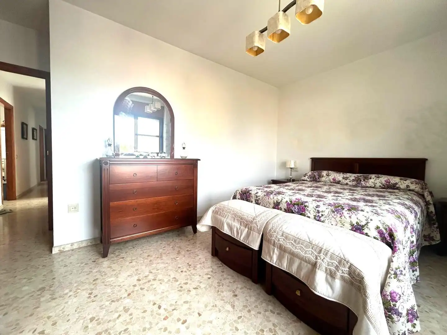 Habitación de Piso en venta en El Ejido con Amueblado y Balcón