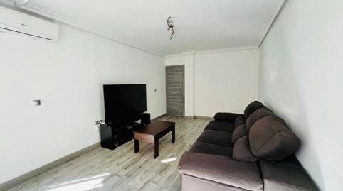 Foto 4 de Piso en venta en Plaza de Toros - Avenida Chapí - Trinquete, Elda