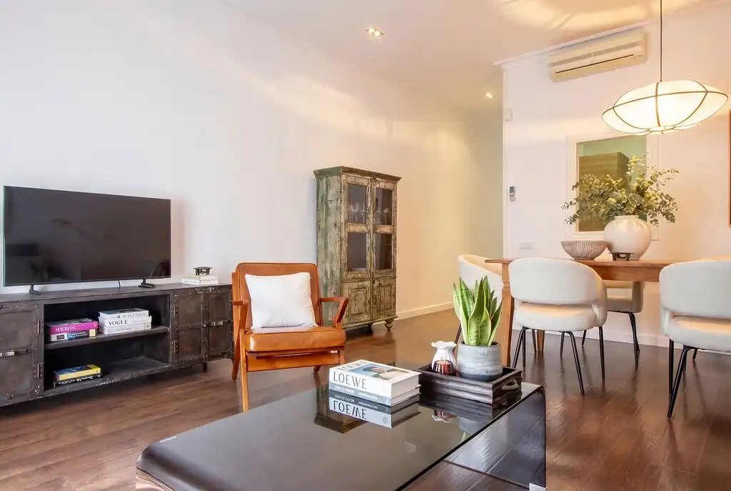 Living room of Apartments for sale in Barcelona  with Air Conditioner, Heating and Parquet flooring