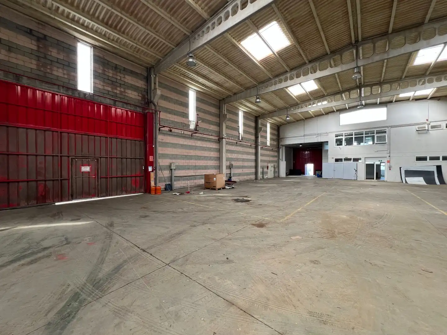 Nau industrial de lloguer en Cambre 