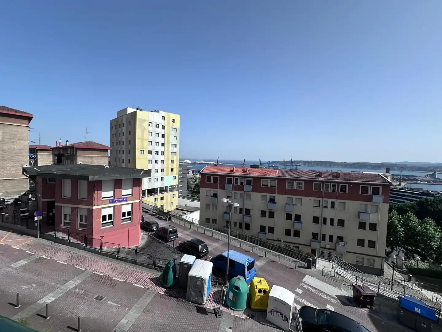 Vista exterior de Piso en venta en Santurtzi 