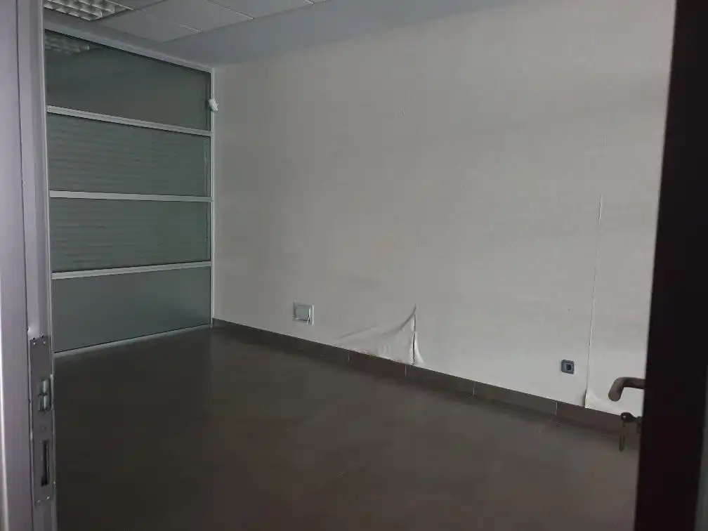 Local comercial en venta en Avenida de la Coruña 401, imagen 3