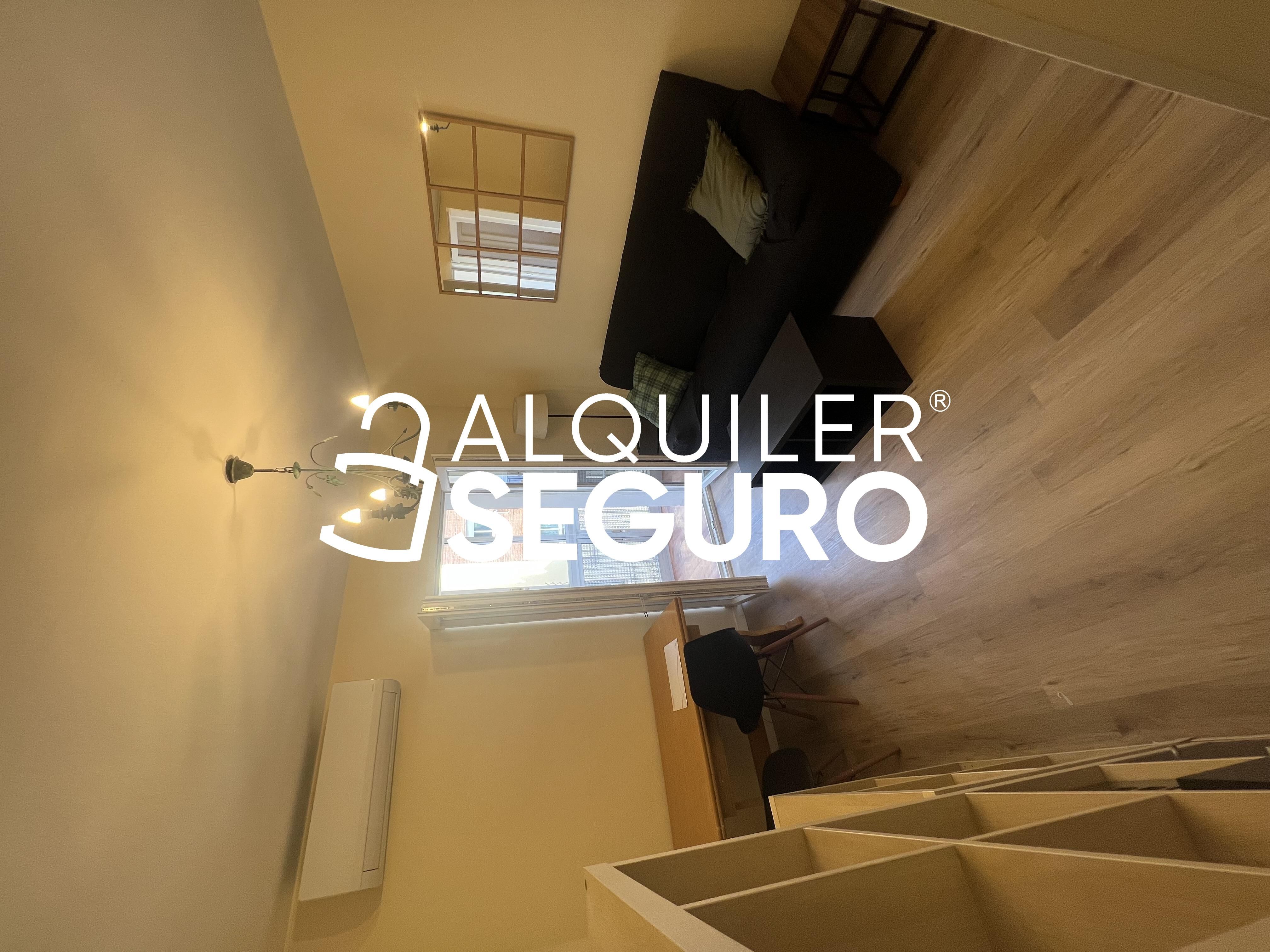 Sala d'estar de Pis de lloguer en  Madrid Capital amb Aire condicionat, Calefacció i Moblat