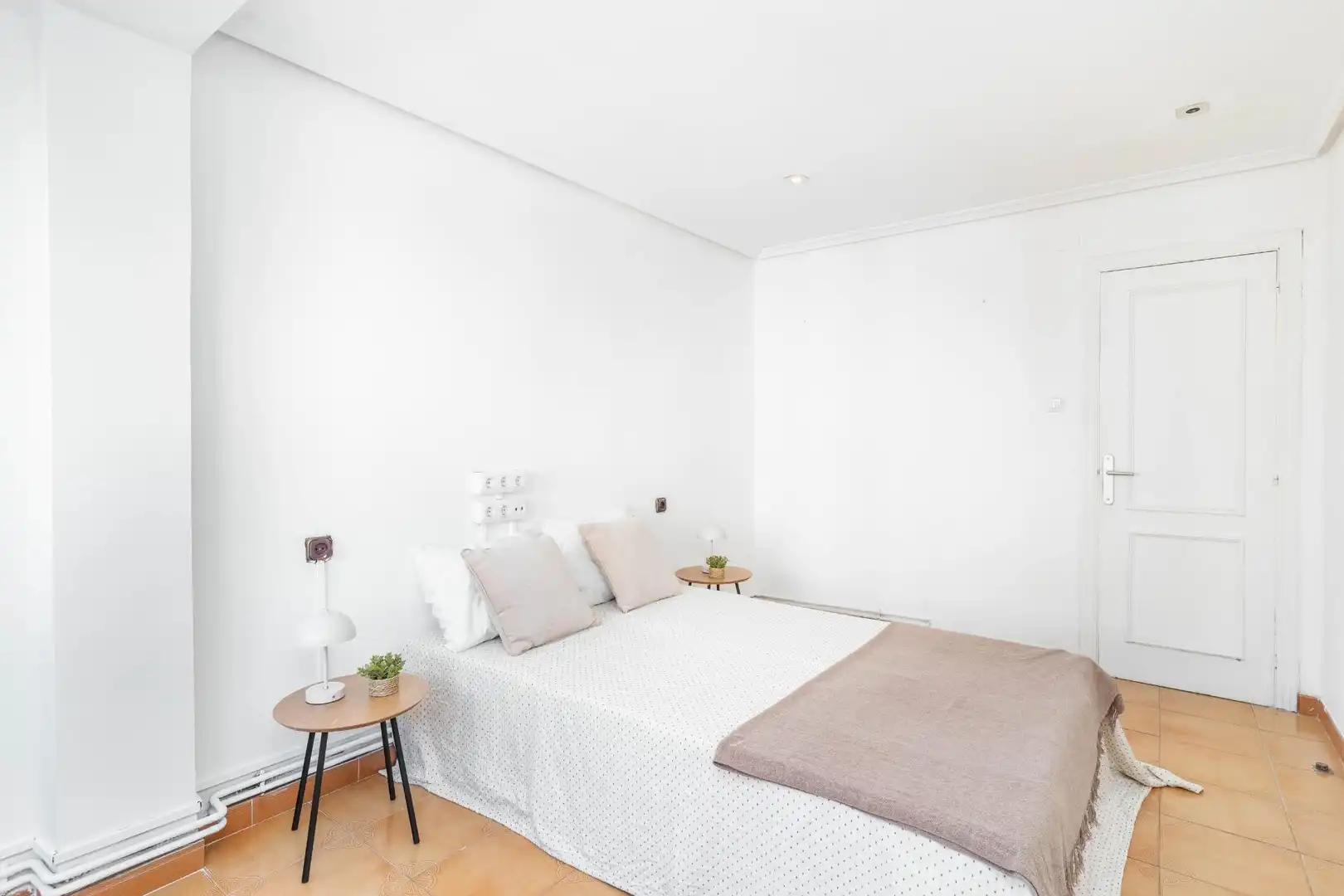 Habitación de Piso en venta en Avilés con Calefacción