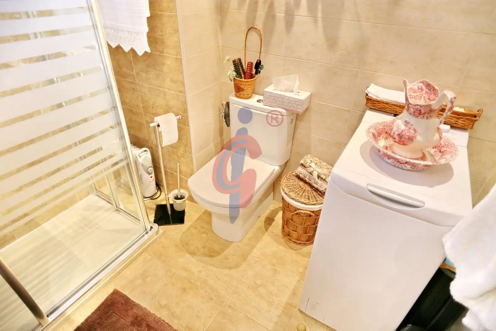 Baño de Apartamento en venta en Guardamar del Segura con Aire acondicionado, Calefacción y Parquet