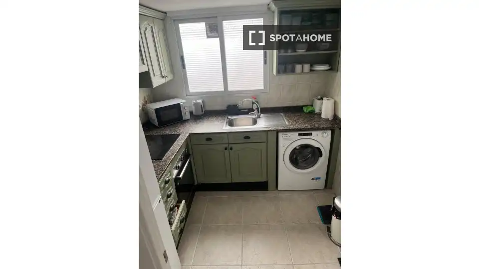 Cocina de Piso de alquiler en Valencia con Aire acondicionado, Calefacción y Amueblado