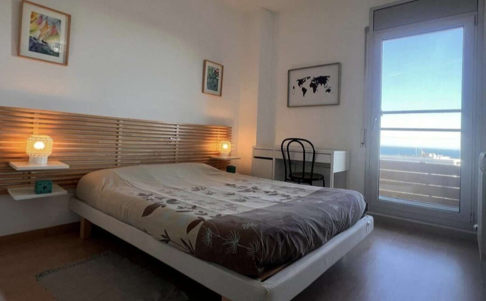 Bedroom of Flat to share in Sant Adrià de Besòs  with Air Conditioner and Terrace