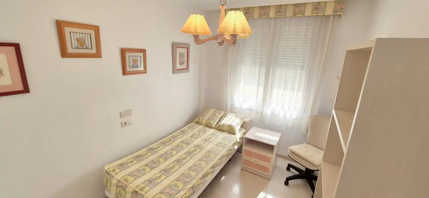 Habitación de Casa o chalet en venta en Elche / Elx con Terraza, Trastero y Balcón