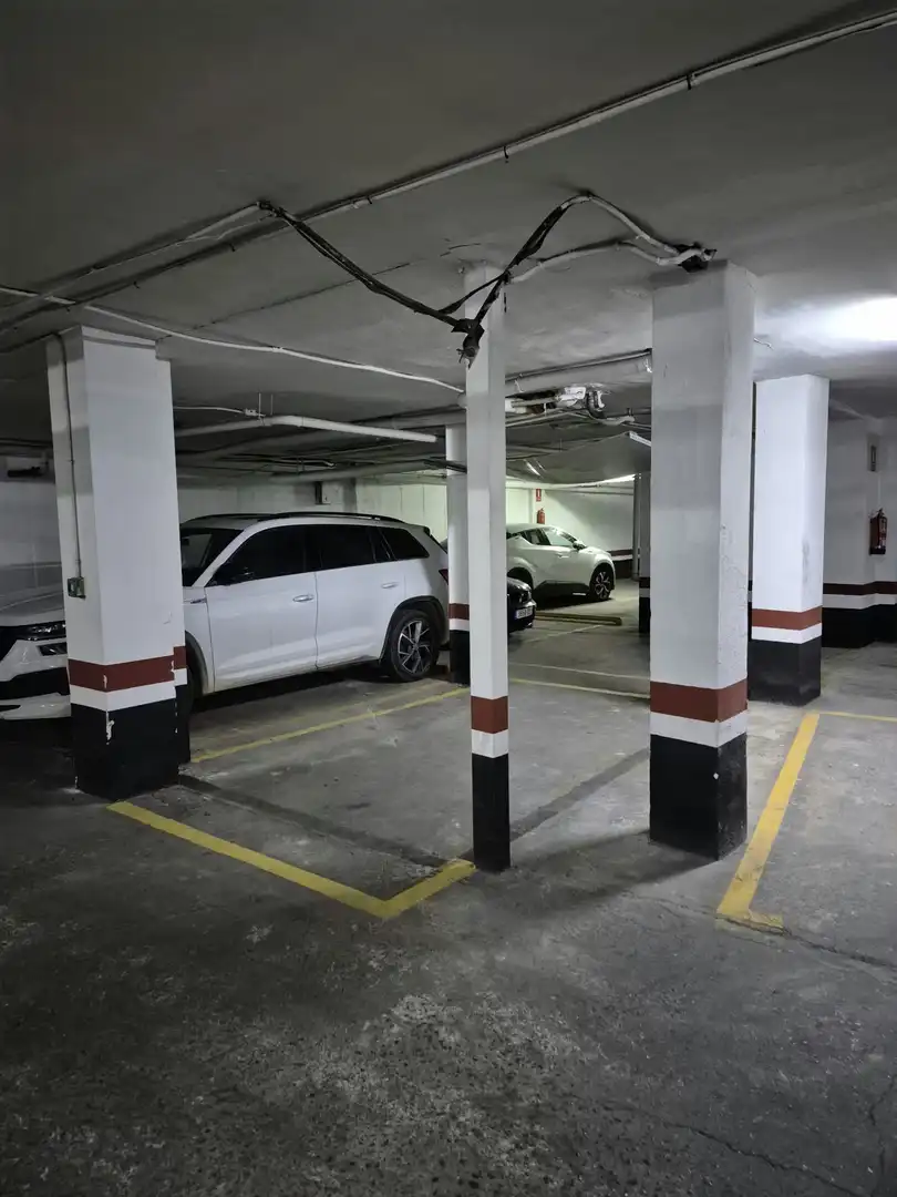 Parking de Garaje de alquiler en Ciutat Vella 