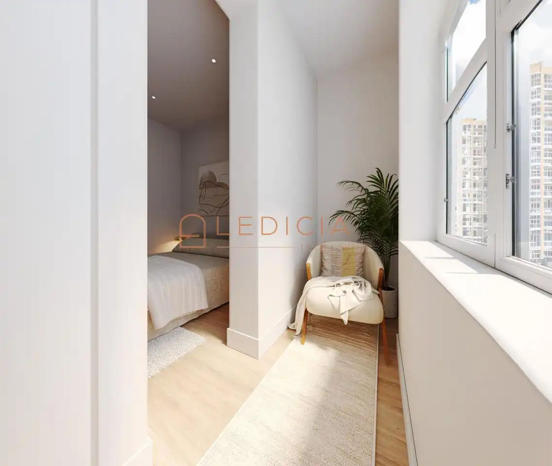 Bedroom of Flat for sale in Vigo   with Heating, Terrace and Furnished