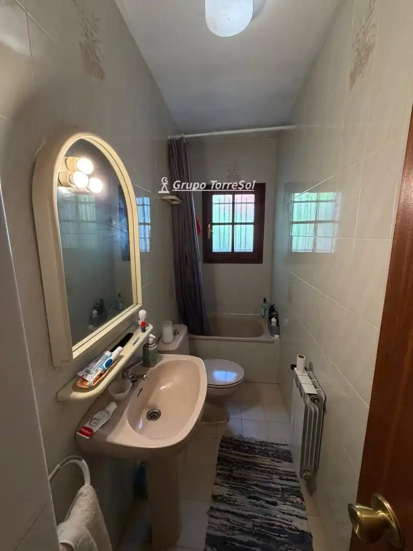 Badezimmer von Haus oder Chalet zum Verkauf in El Vendrell mit Heizung, Privatgarten und Terrasse