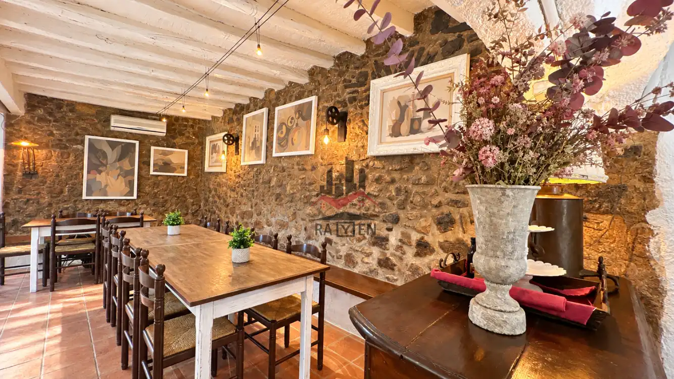 Finca rústica en venta en Terrades con Calefacción y Jardín privado