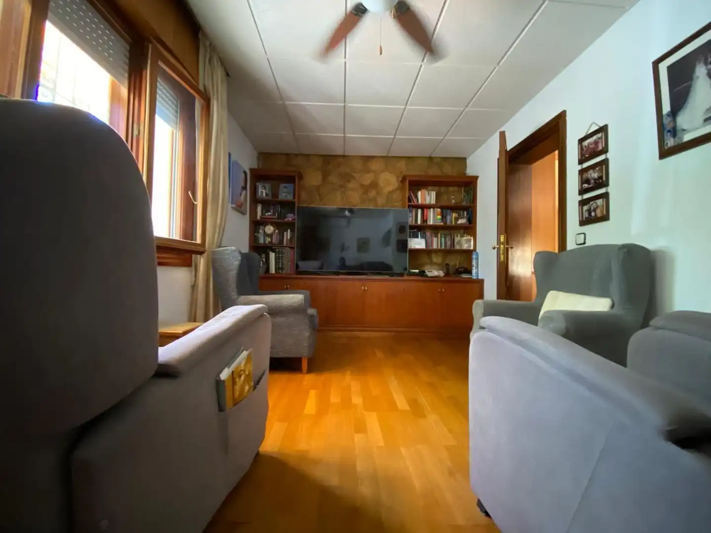 Sala de estar de Casa o chalet en venta en La Nucia con Aire acondicionado, Calefacción y Jardín privado