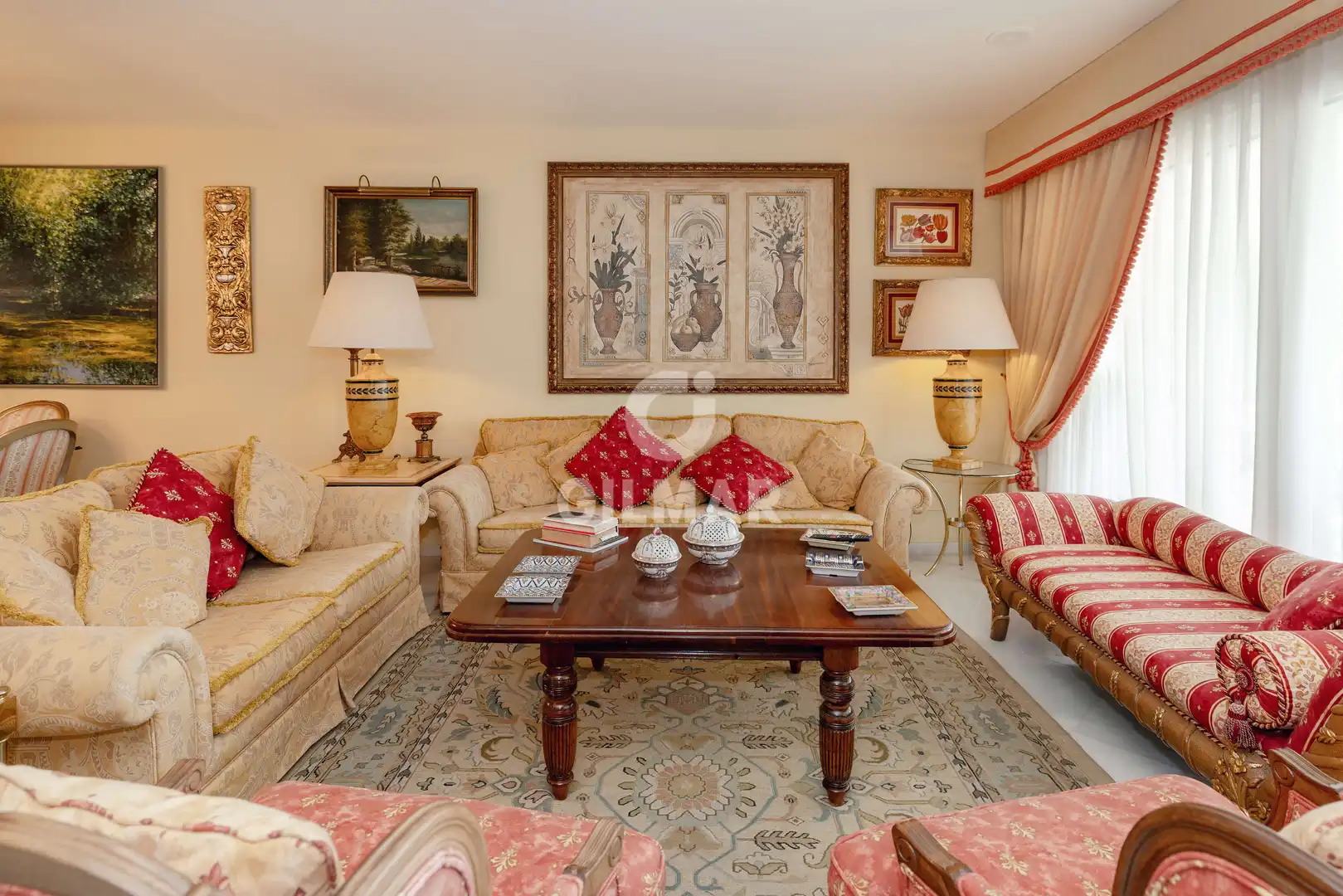 Sala de estar de Apartamento en venta en Marbella con Calefacción, Jardín privado y Trastero