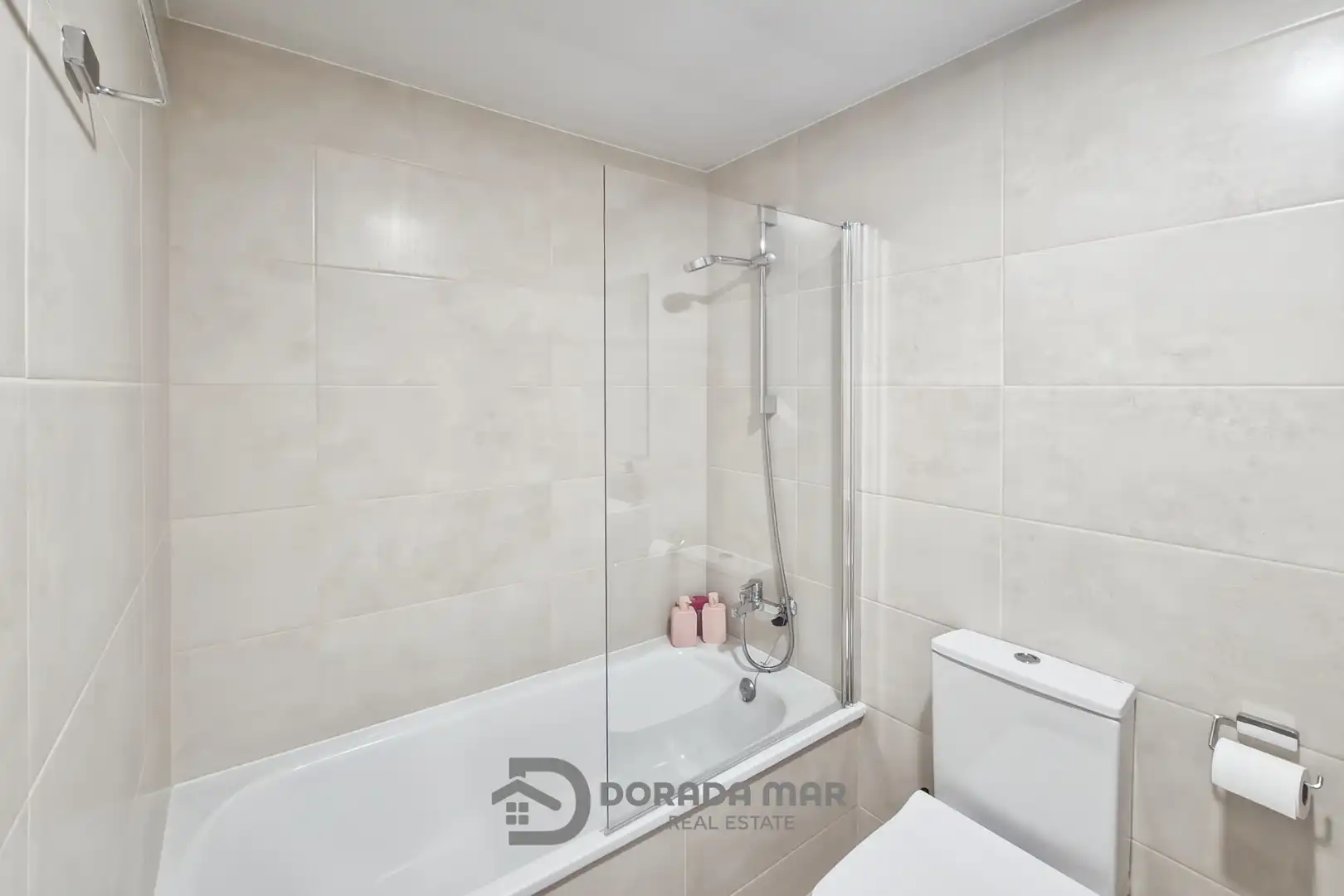 Bany de Apartament en venda en Sant Pere de Ribes amb Terrassa, Traster i Piscina