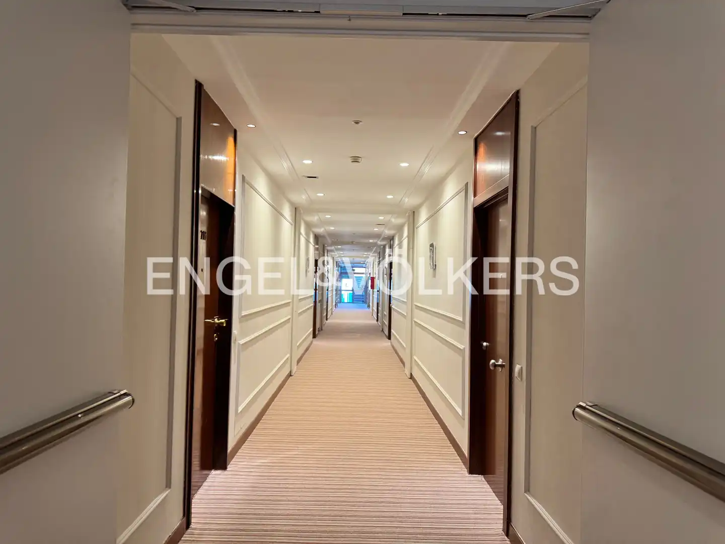 Flat for rent in Madrid  with Air Conditioner, Heating and Terrace