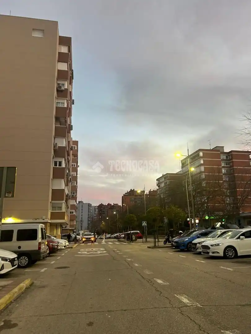 Vista exterior de Garaje en venta en Fuenlabrada