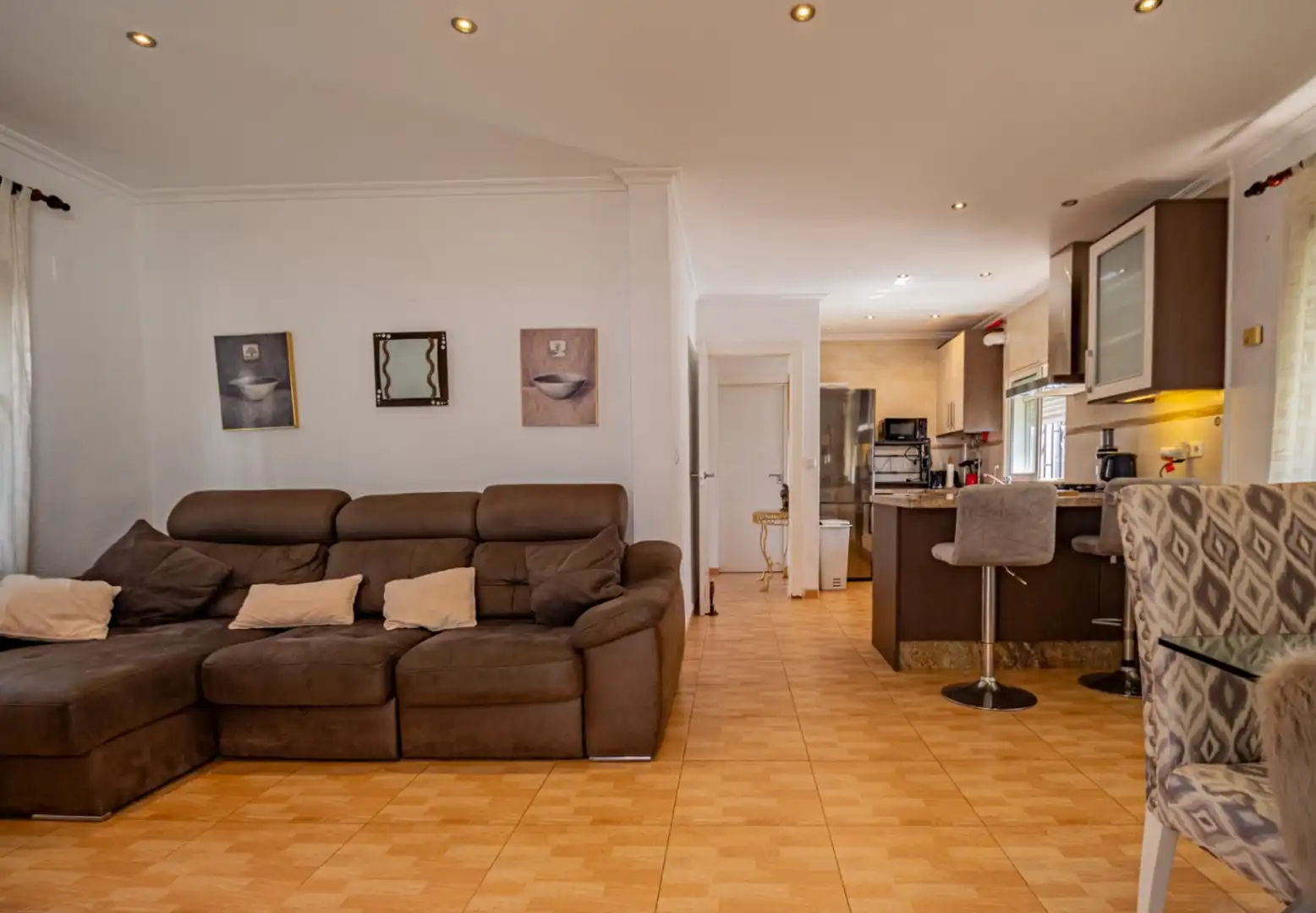 Sala de estar de Casa o chalet de alquiler en L'Alfàs del Pi con Aire acondicionado, Calefacción y Piscina