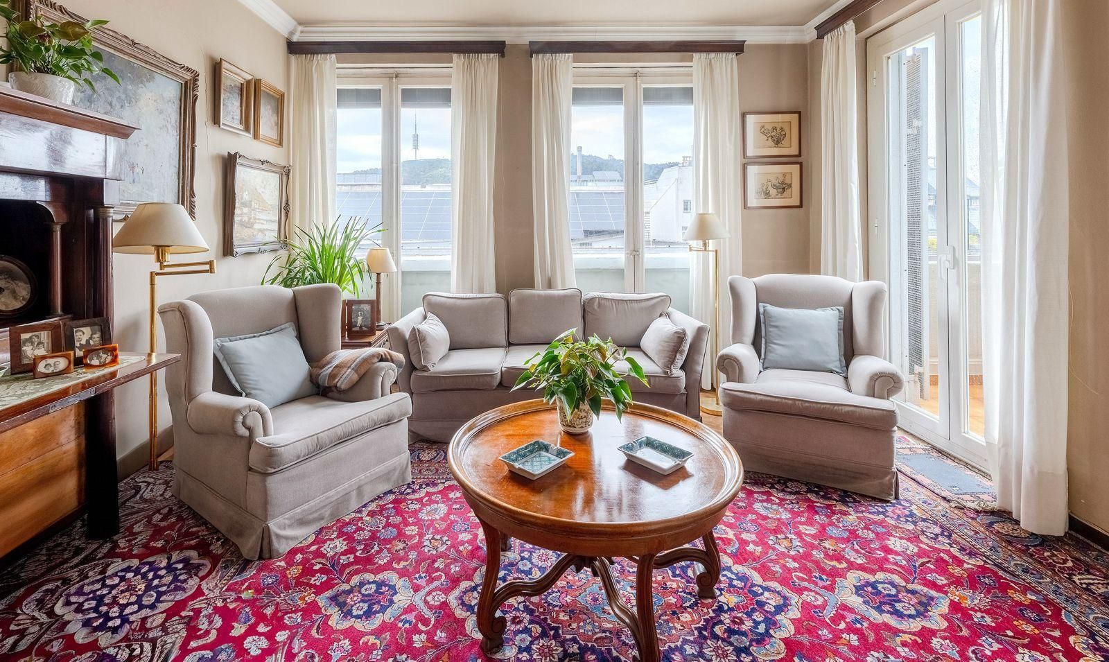 Living room of Duplex for sale in  Barcelona Capital  with Terrace and Storage room