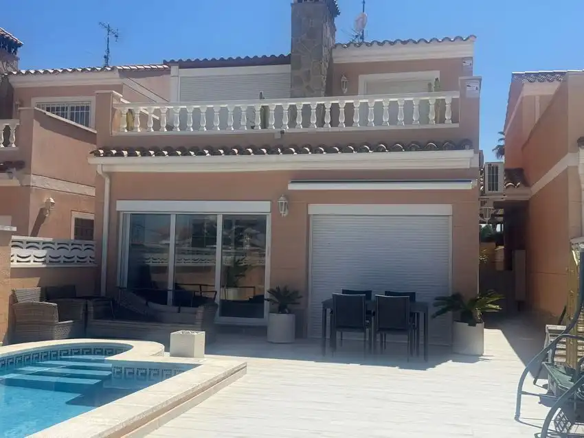 House with pool for sale in Miami Platja, imagen 3