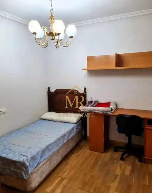 Habitación de Piso de alquiler en Salamanca con Calefacción, Parquet y Amueblado